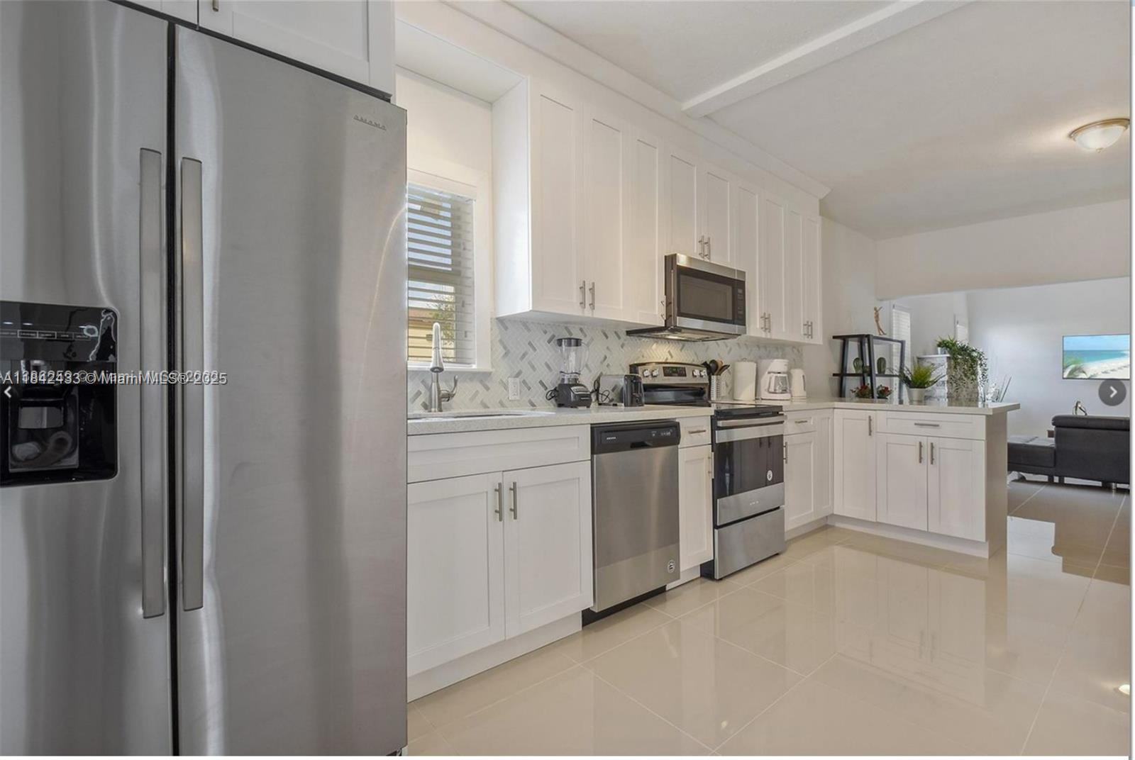 4508 NW 1st Ave 4508