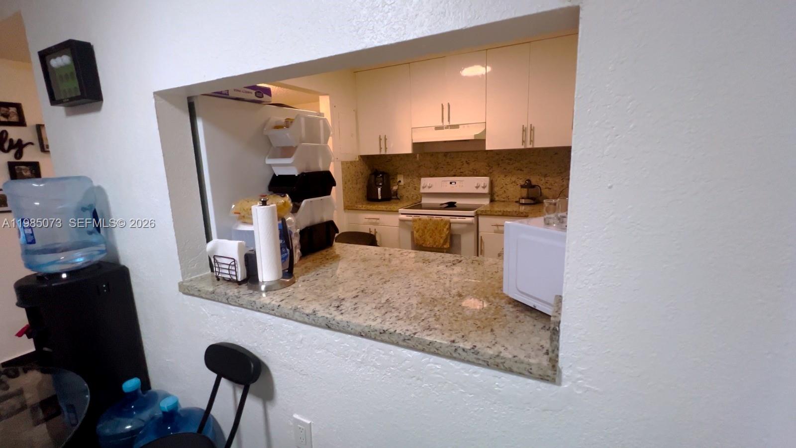 LOS ARBOLES CONDO - Residential