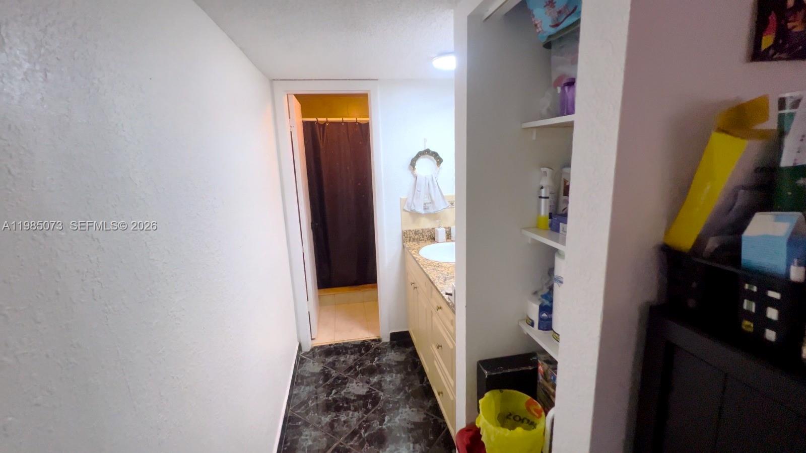 LOS ARBOLES CONDO - Residential