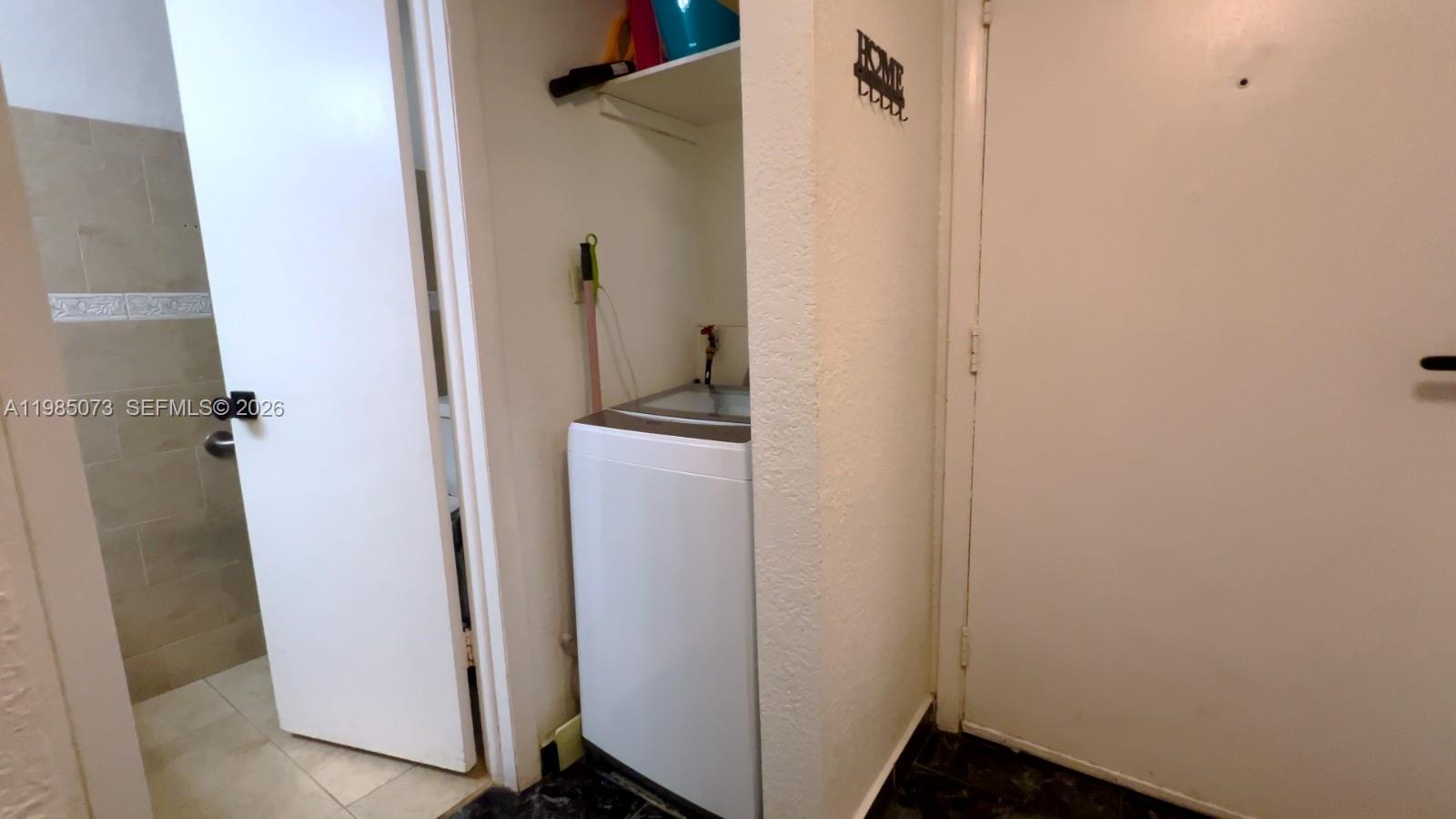 LOS ARBOLES CONDO - Residential