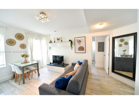 811 Jefferson Ave 204 Miami Beach FL 33139