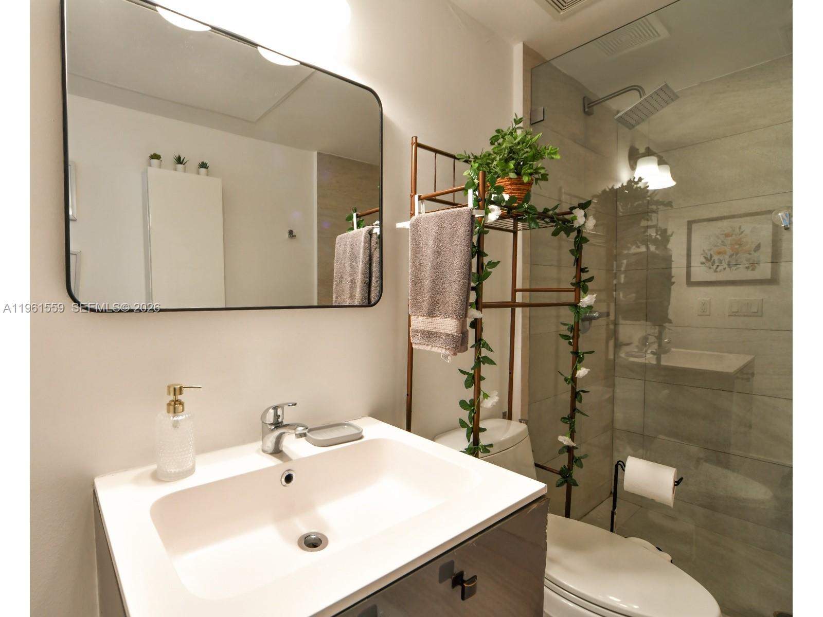 DANIELE CONDO - Residential