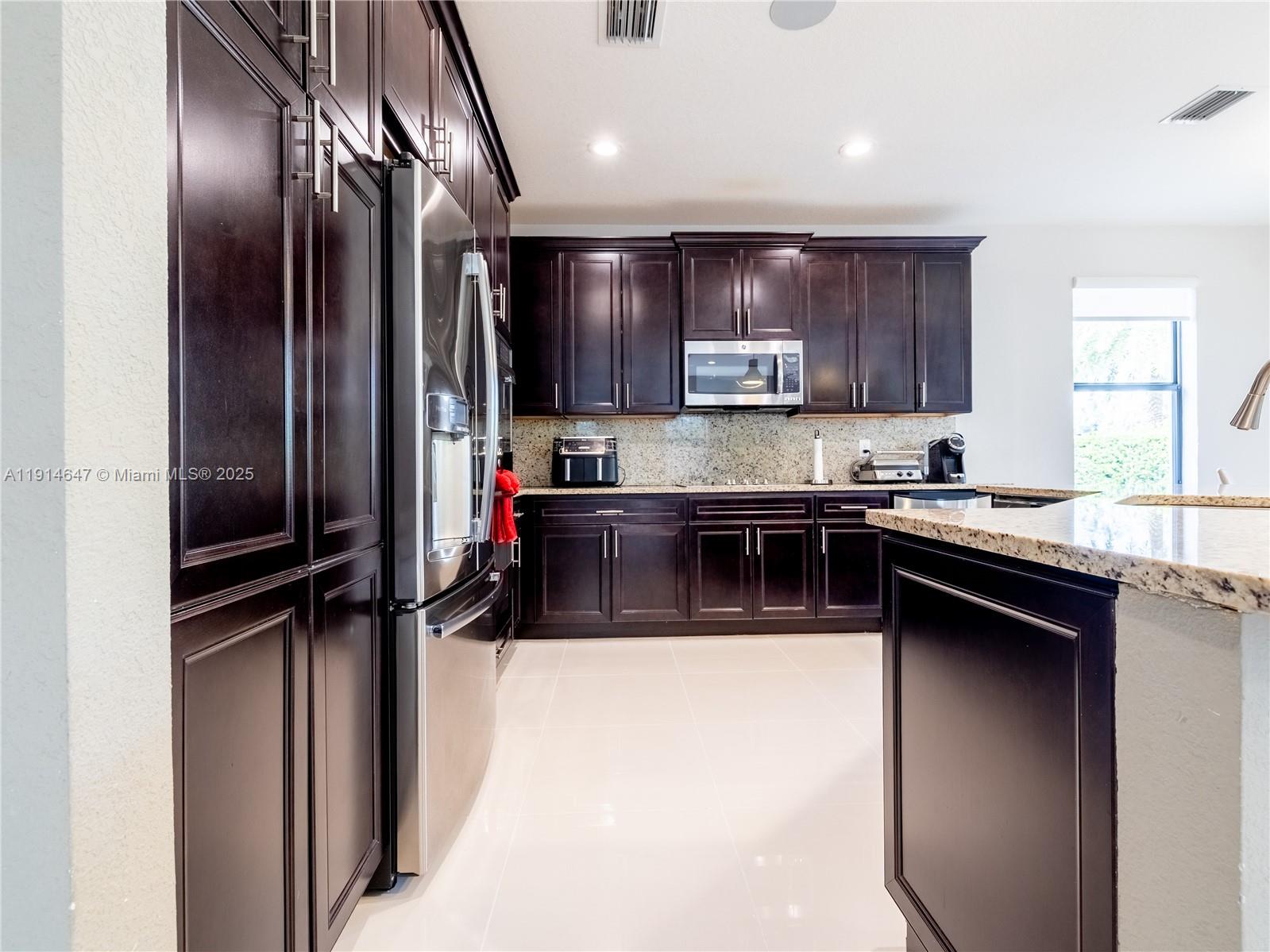 GRAND BAY NORTH - Residential