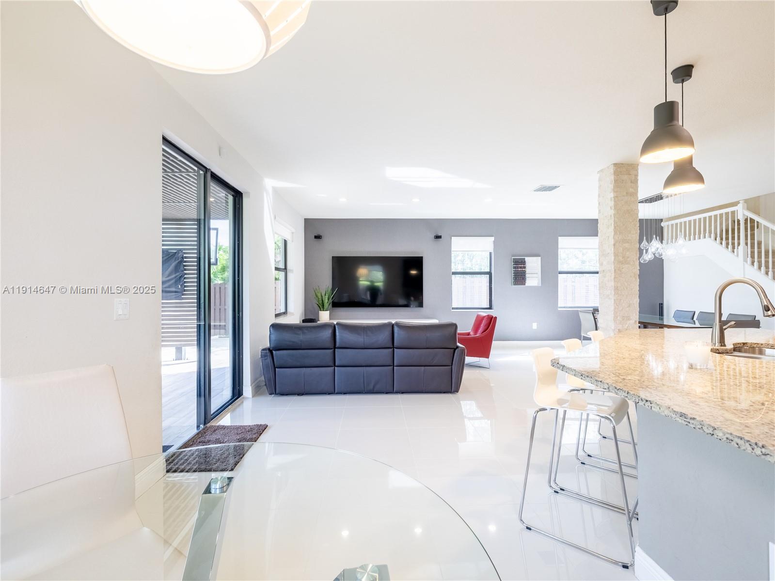 GRAND BAY NORTH - Residential