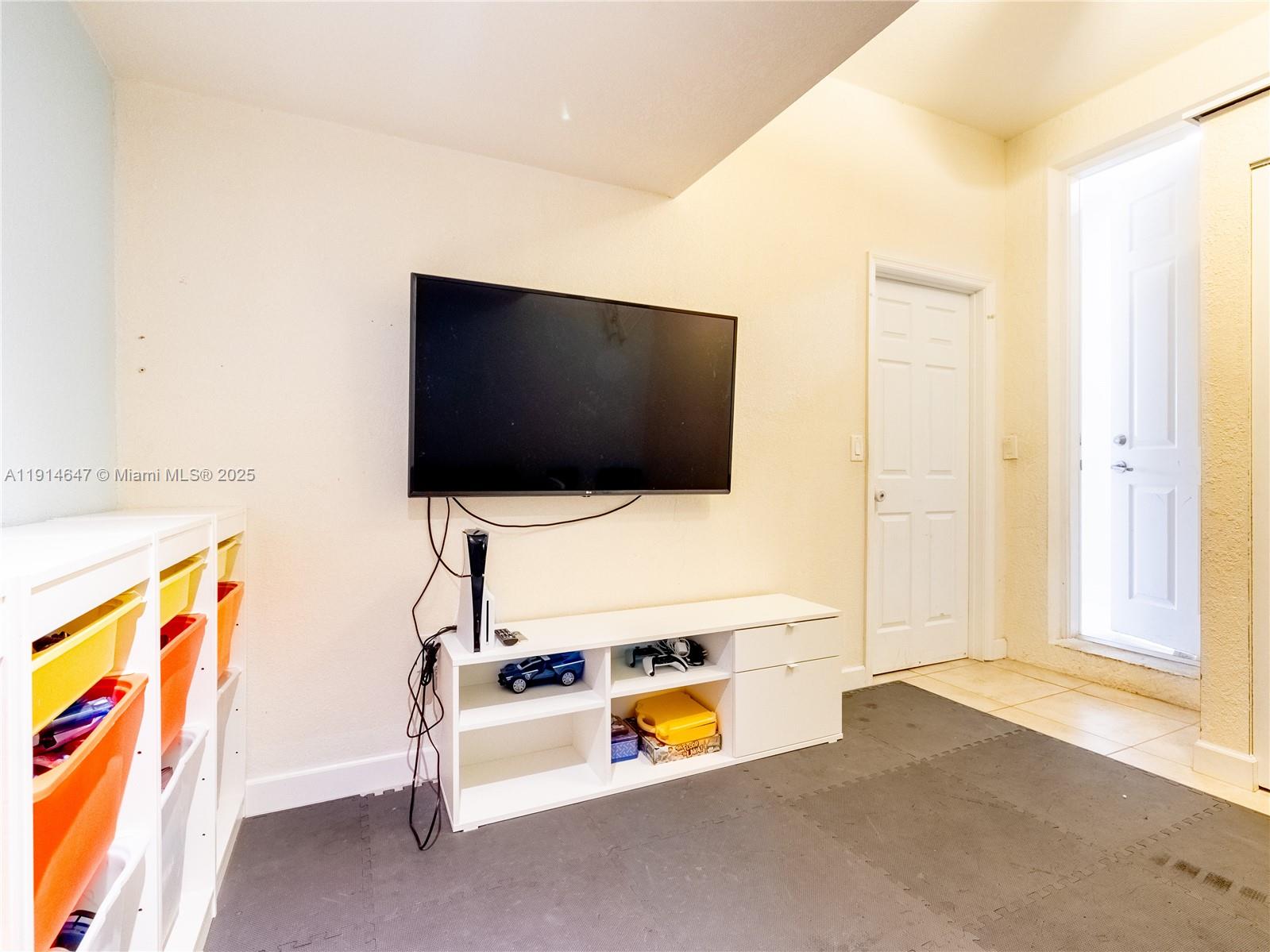 GRAND BAY NORTH - Residential