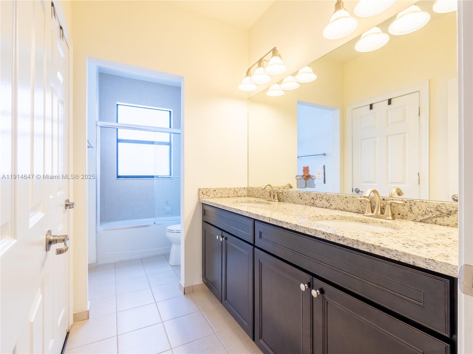 GRAND BAY NORTH - Residential