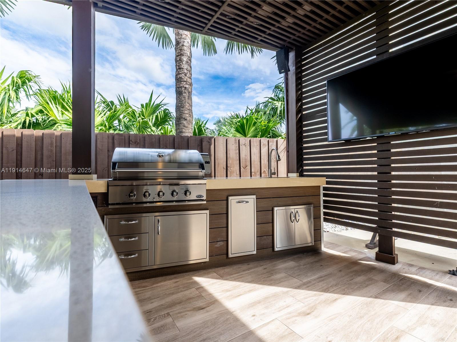 GRAND BAY NORTH - Residential