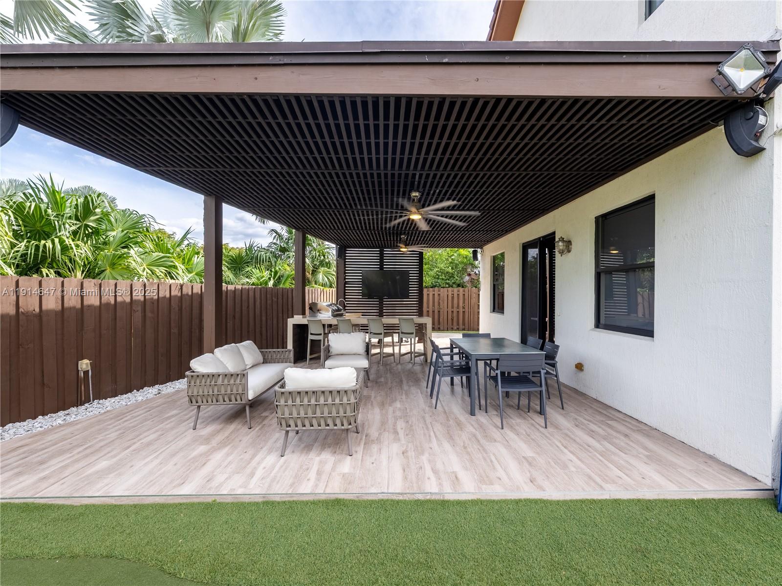 GRAND BAY NORTH - Residential