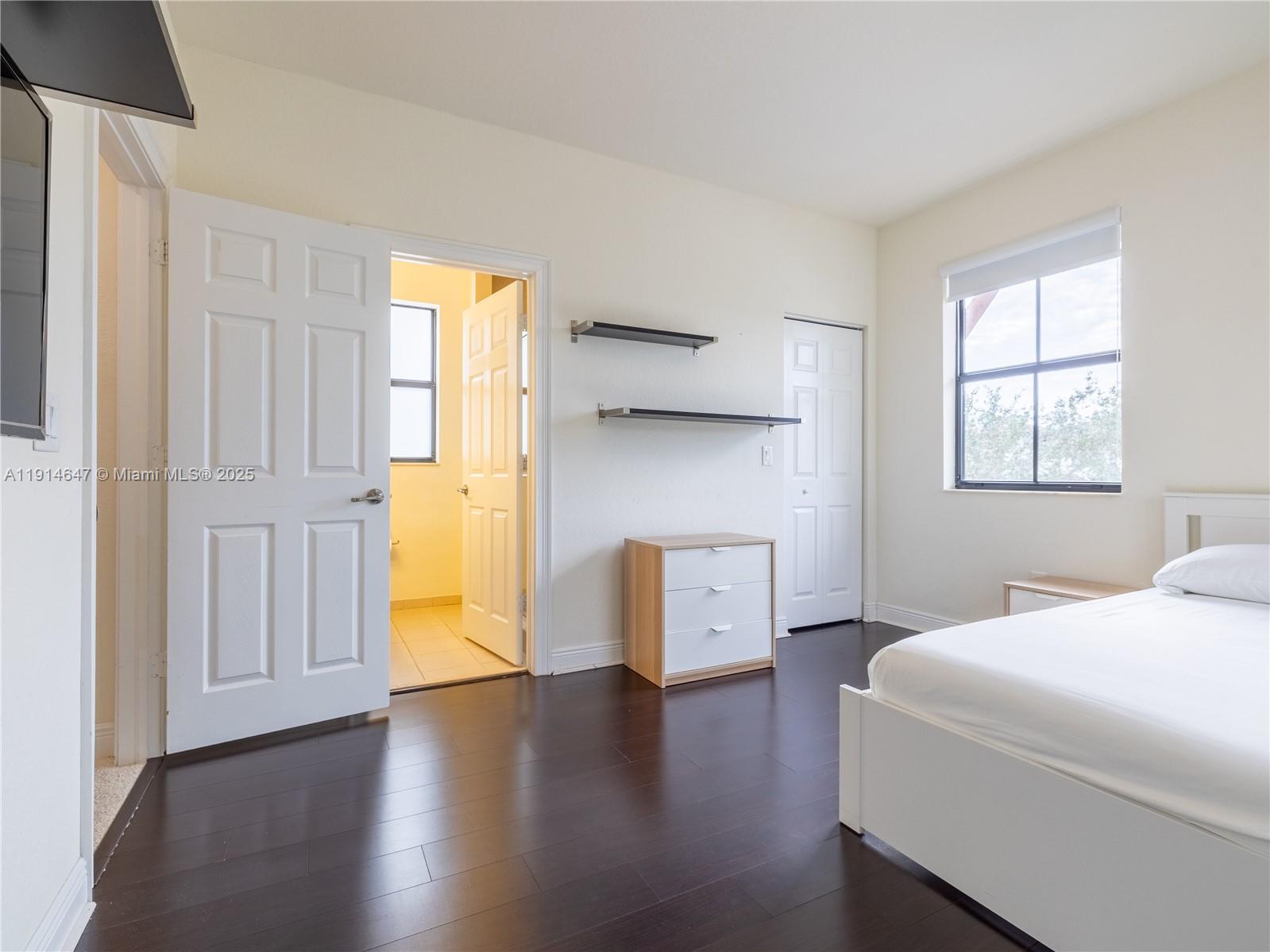 GRAND BAY NORTH - Residential