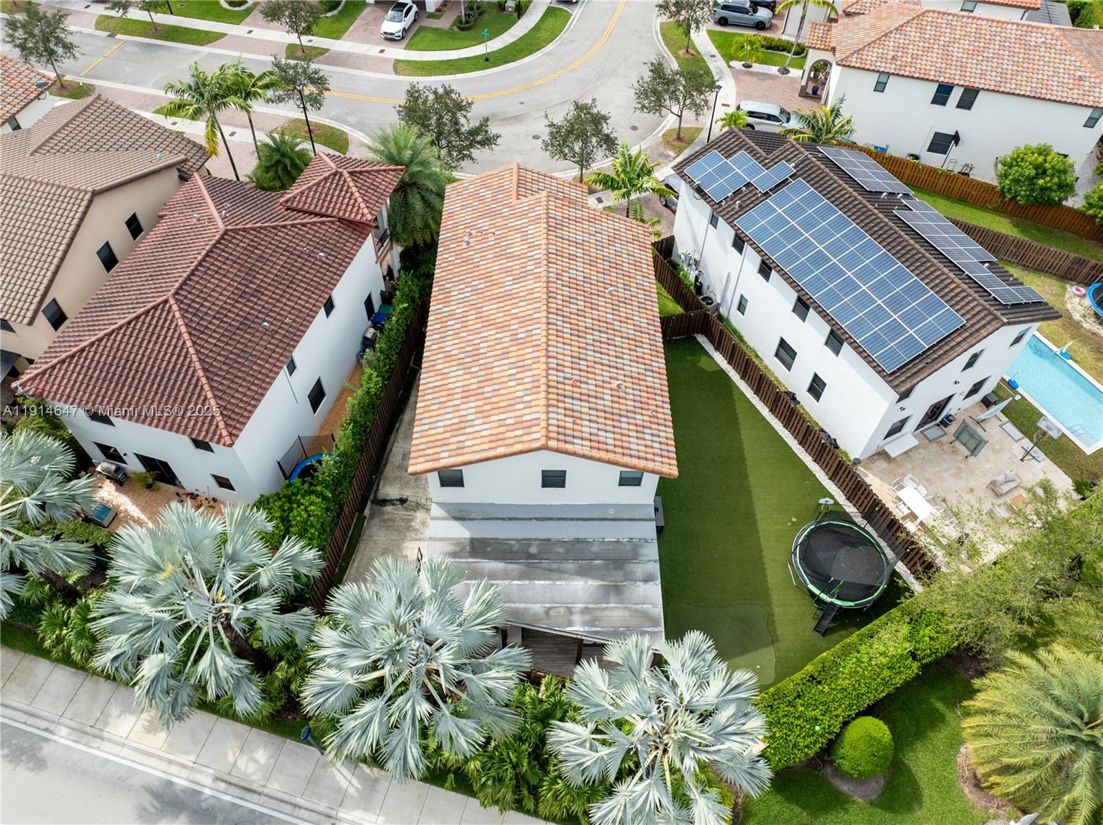 GRAND BAY NORTH - Residential