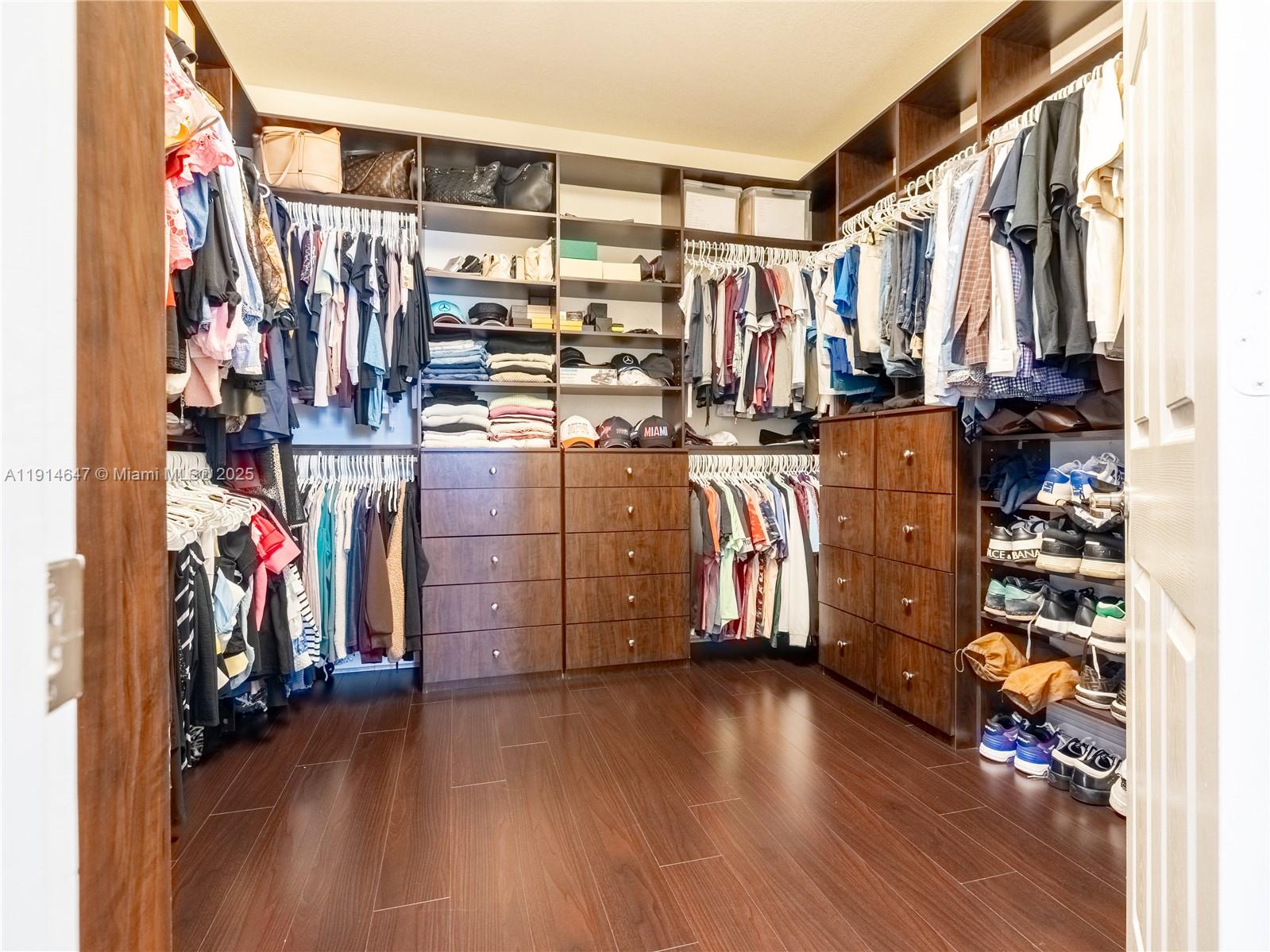 GRAND BAY NORTH - Residential