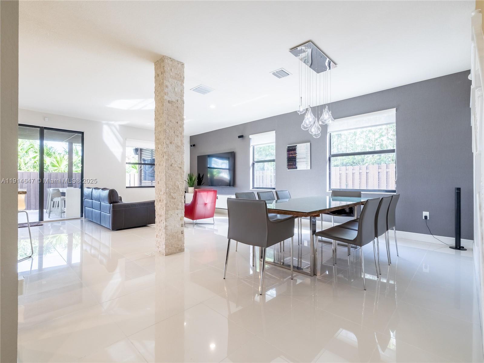 GRAND BAY NORTH - Residential