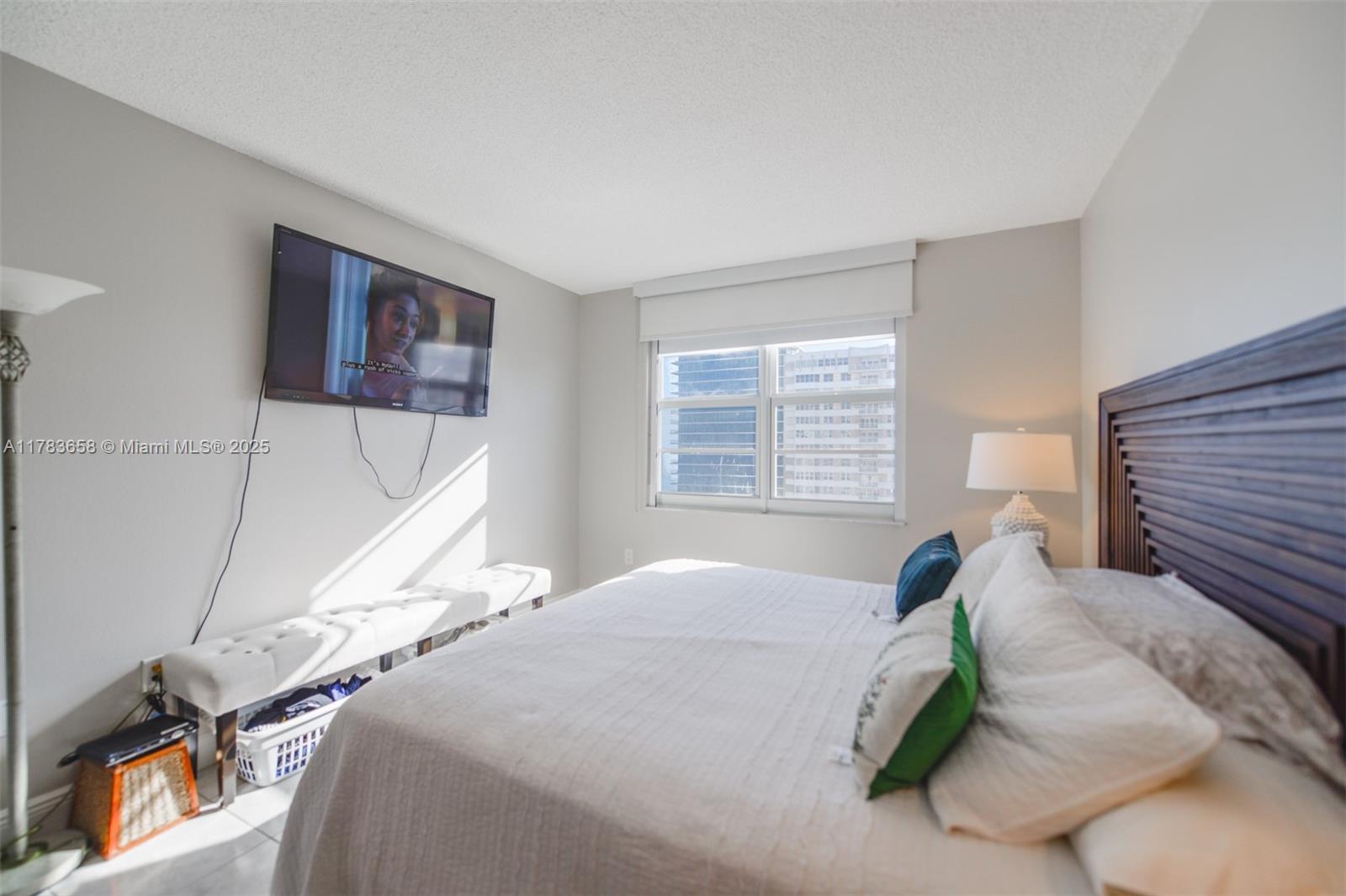 HEMISPHERES CONDO - Residential