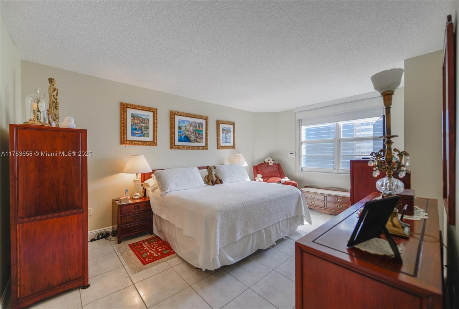 HEMISPHERES CONDO - Residential