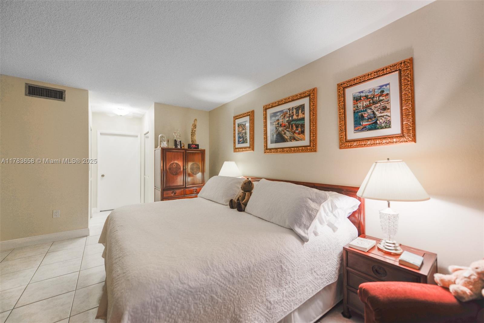 HEMISPHERES CONDO - Residential