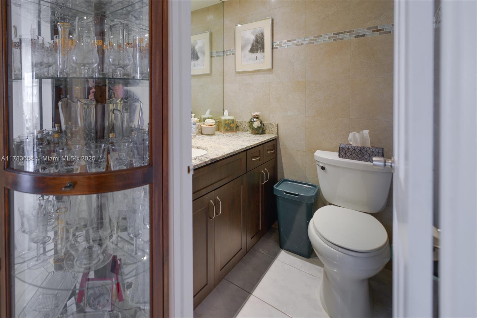 HEMISPHERES CONDO - Residential
