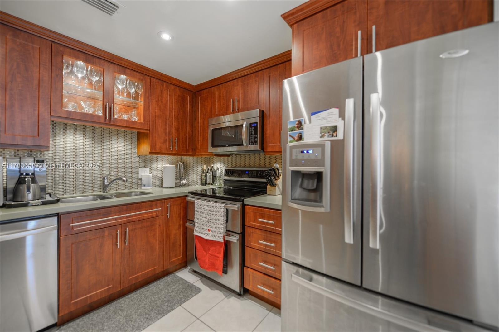 HEMISPHERES CONDO - Residential