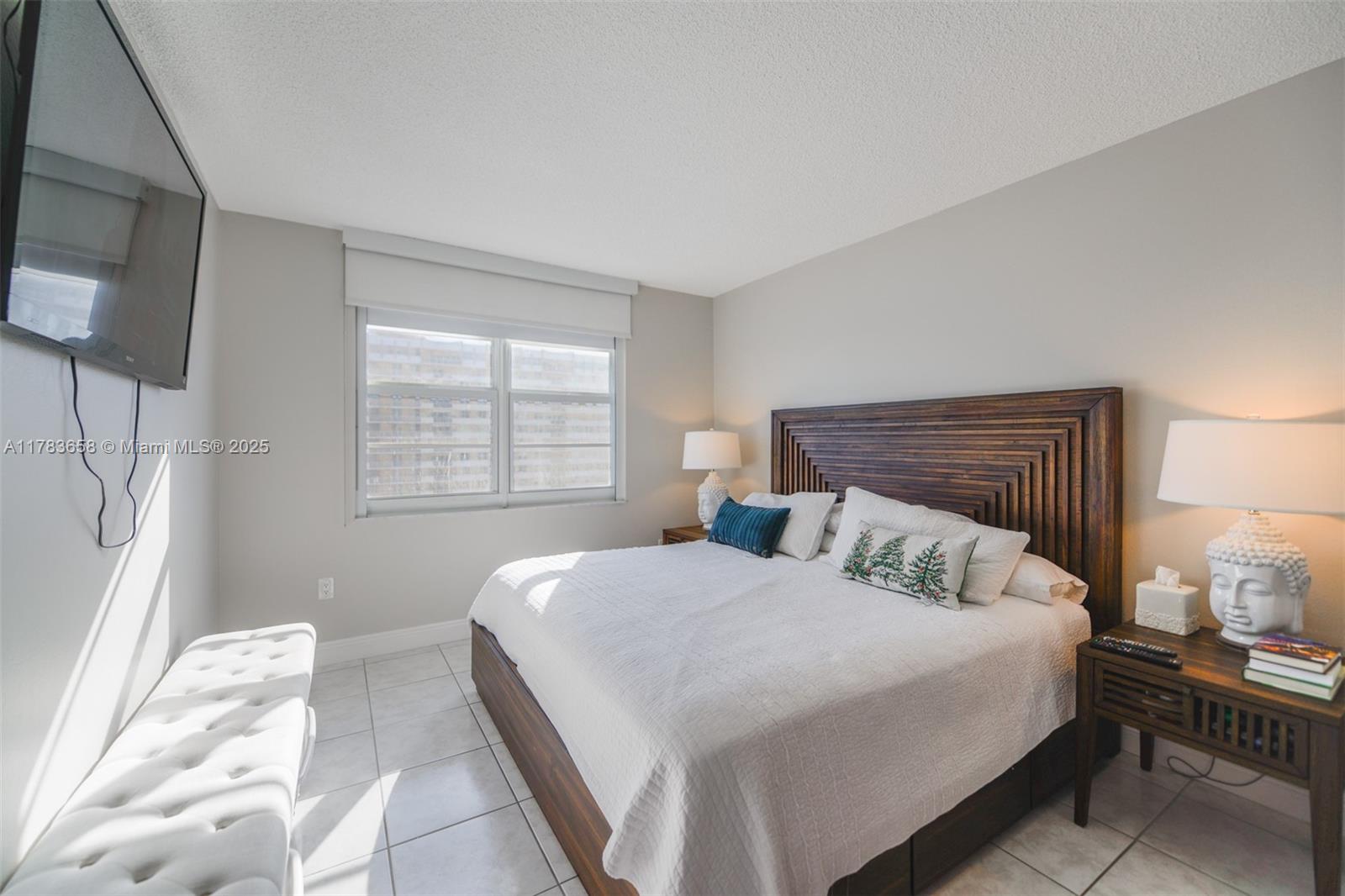 HEMISPHERES CONDO - Residential