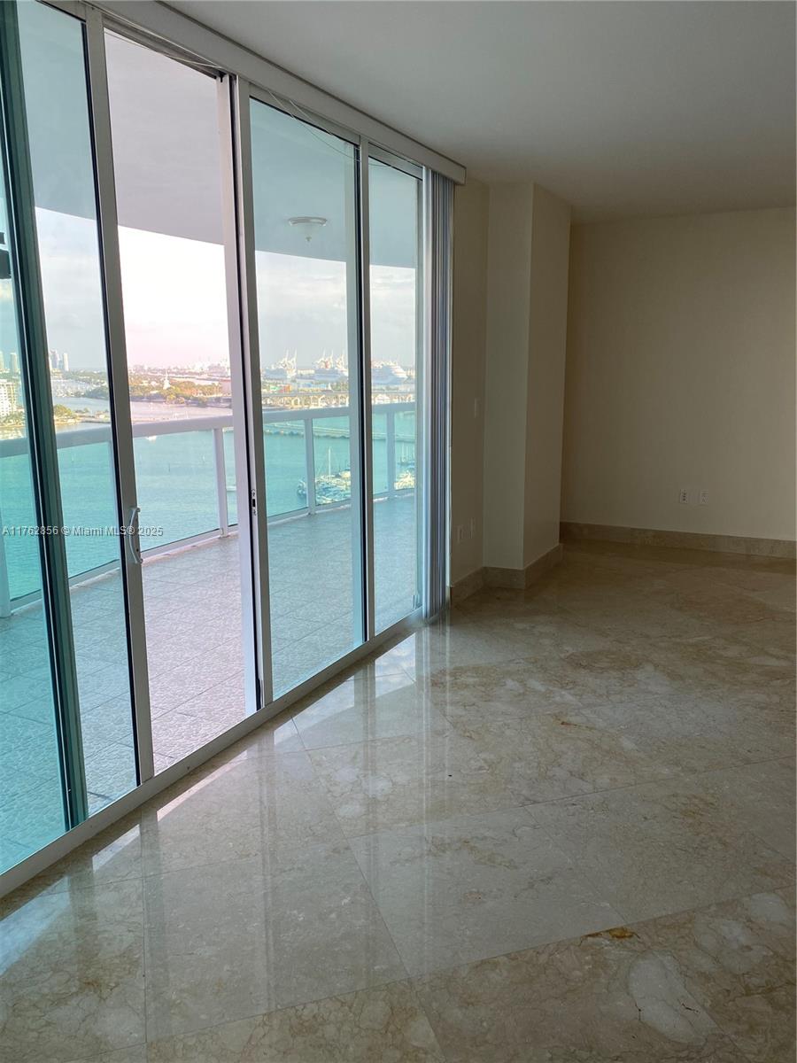 1800 N Bayshore Dr 1901