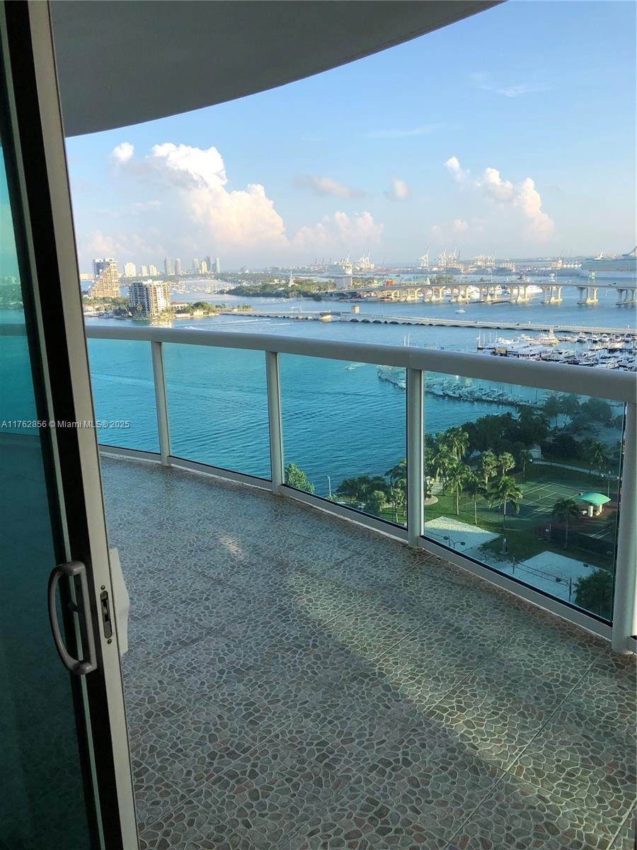 1800 N Bayshore Dr 1901, Miami, Broward County, Florida - 3 Bedrooms  
3 Bathrooms - 