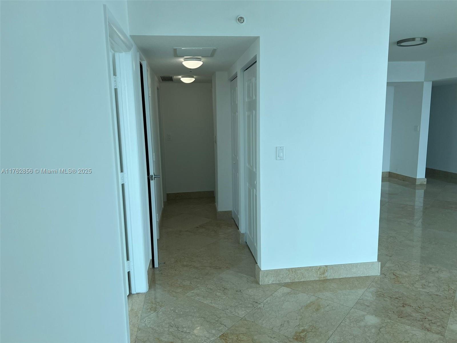 1800 CLUB CONDO - Residential