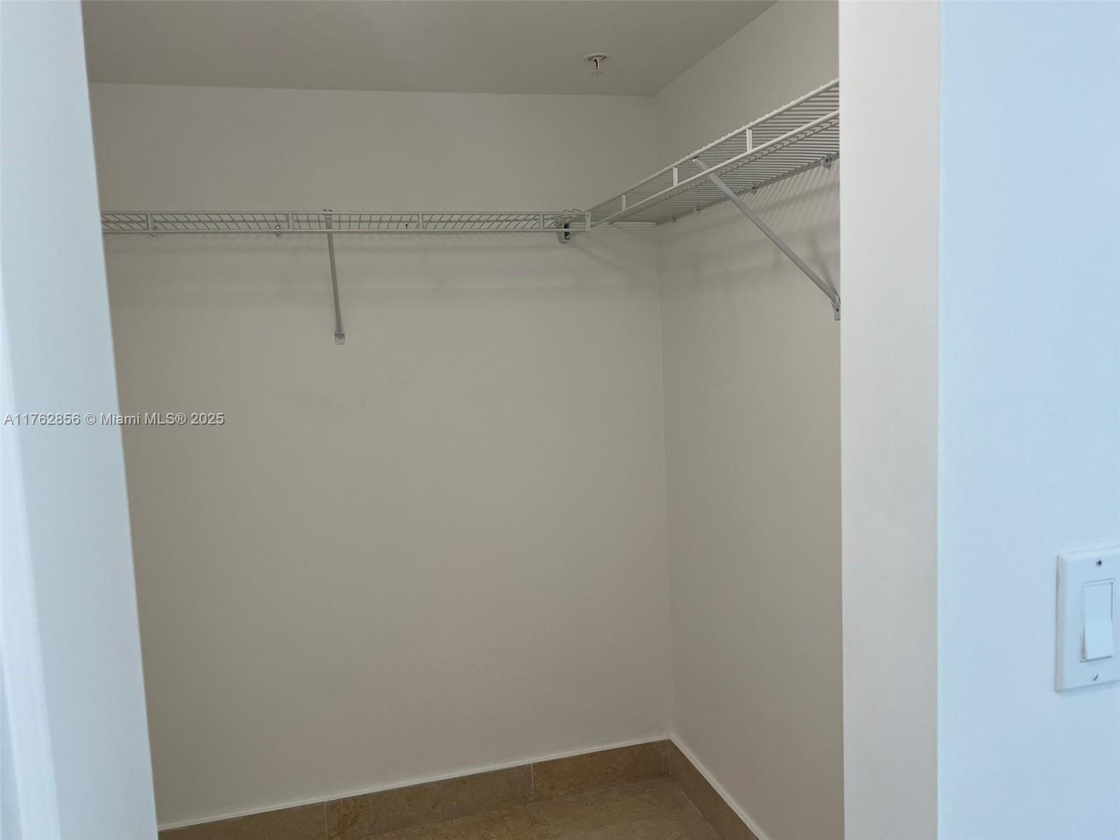 1800 CLUB CONDO - Residential