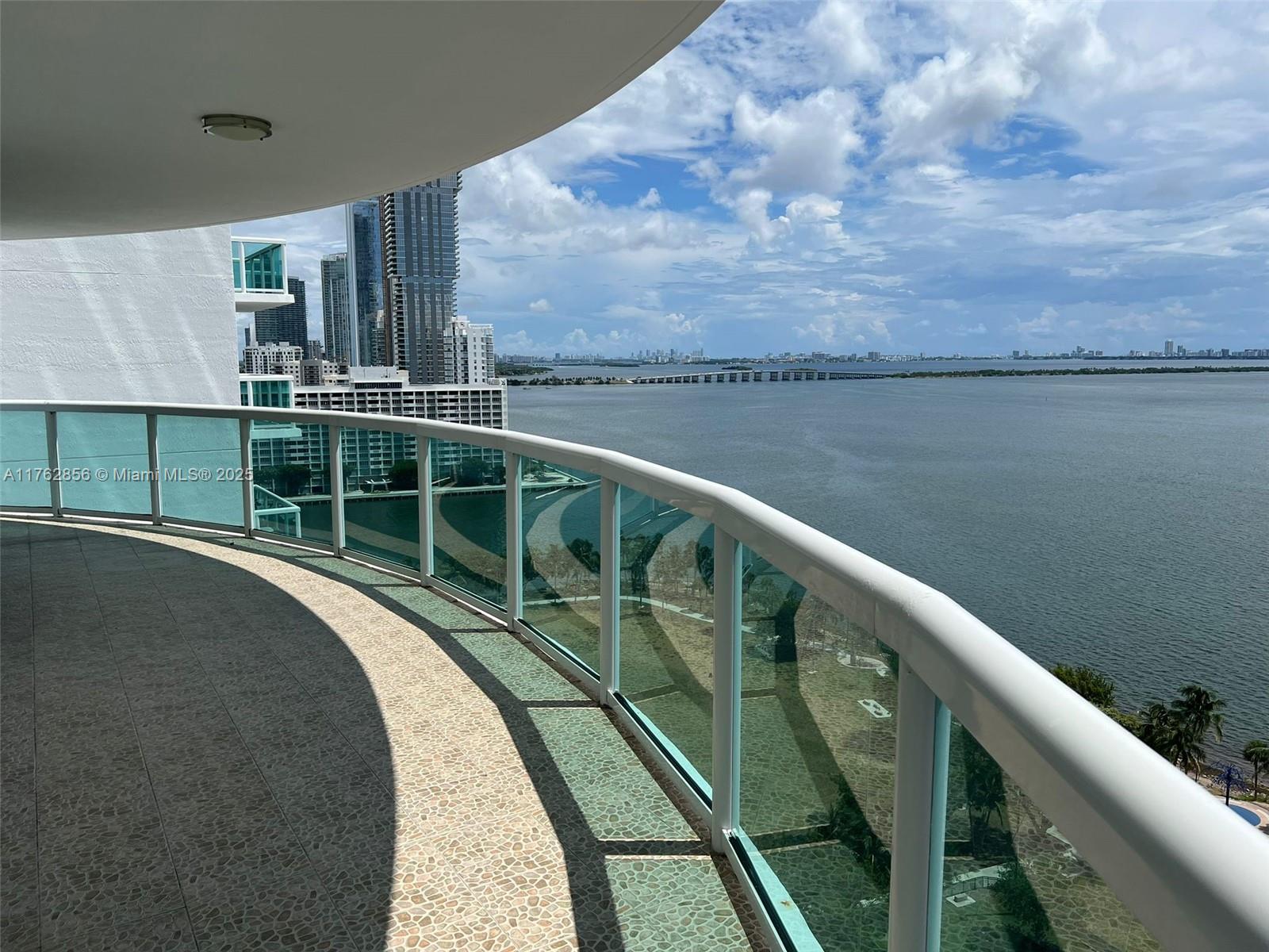 1800 CLUB CONDO - Residential