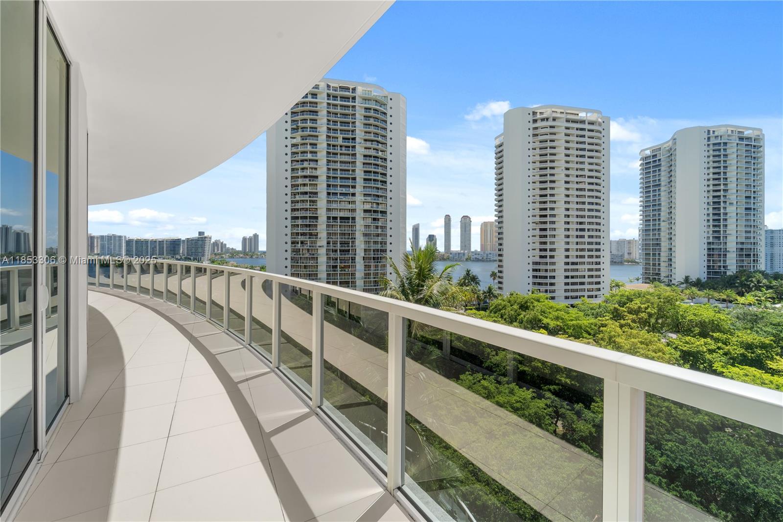 BELLINI AT WILLIAMS ISLAND - Residential