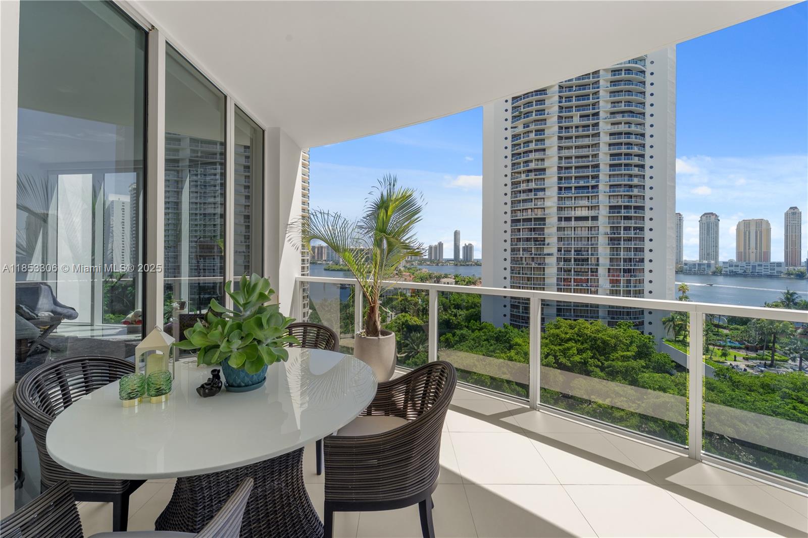 BELLINI AT WILLIAMS ISLAND - Residential