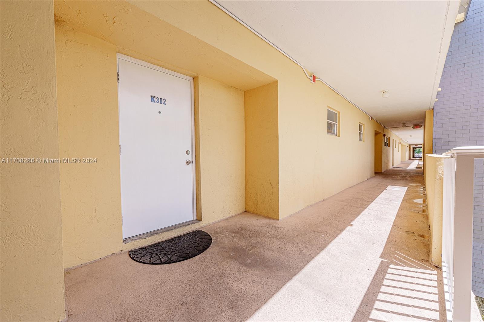 VILLAGE AT DADELAND CONDO - Residential