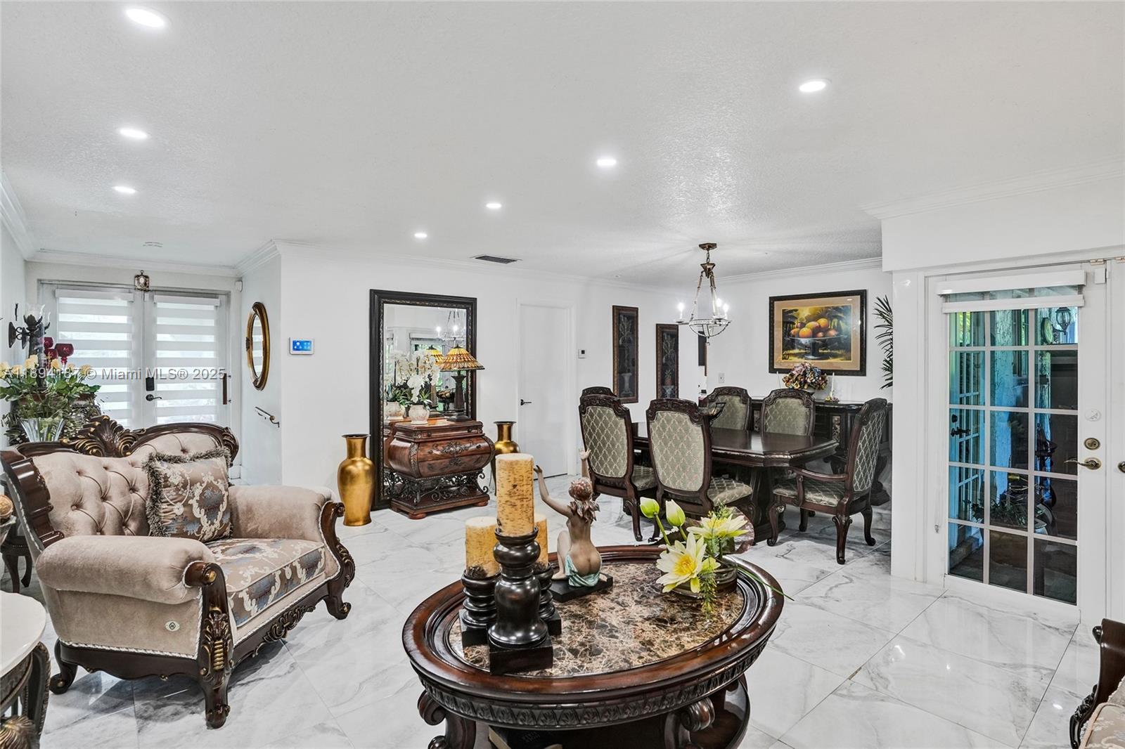 HACIENDA ESTATES SEC 2 - Residential