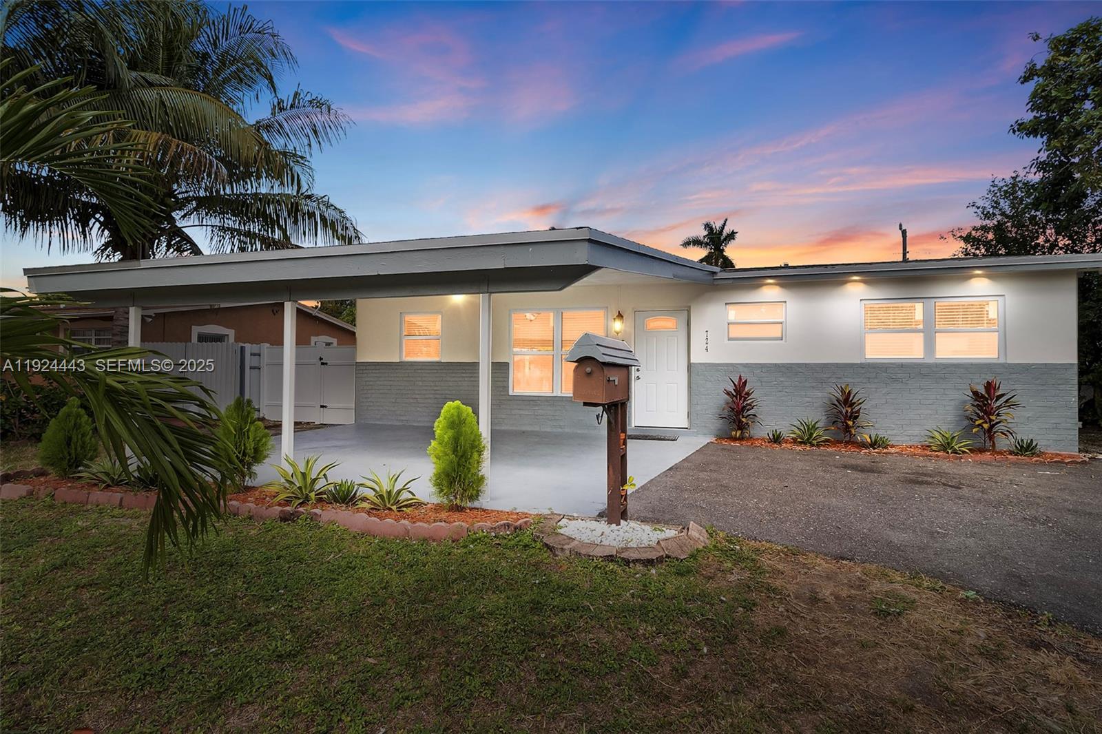 ACRES LAKE ESTATES - Residential