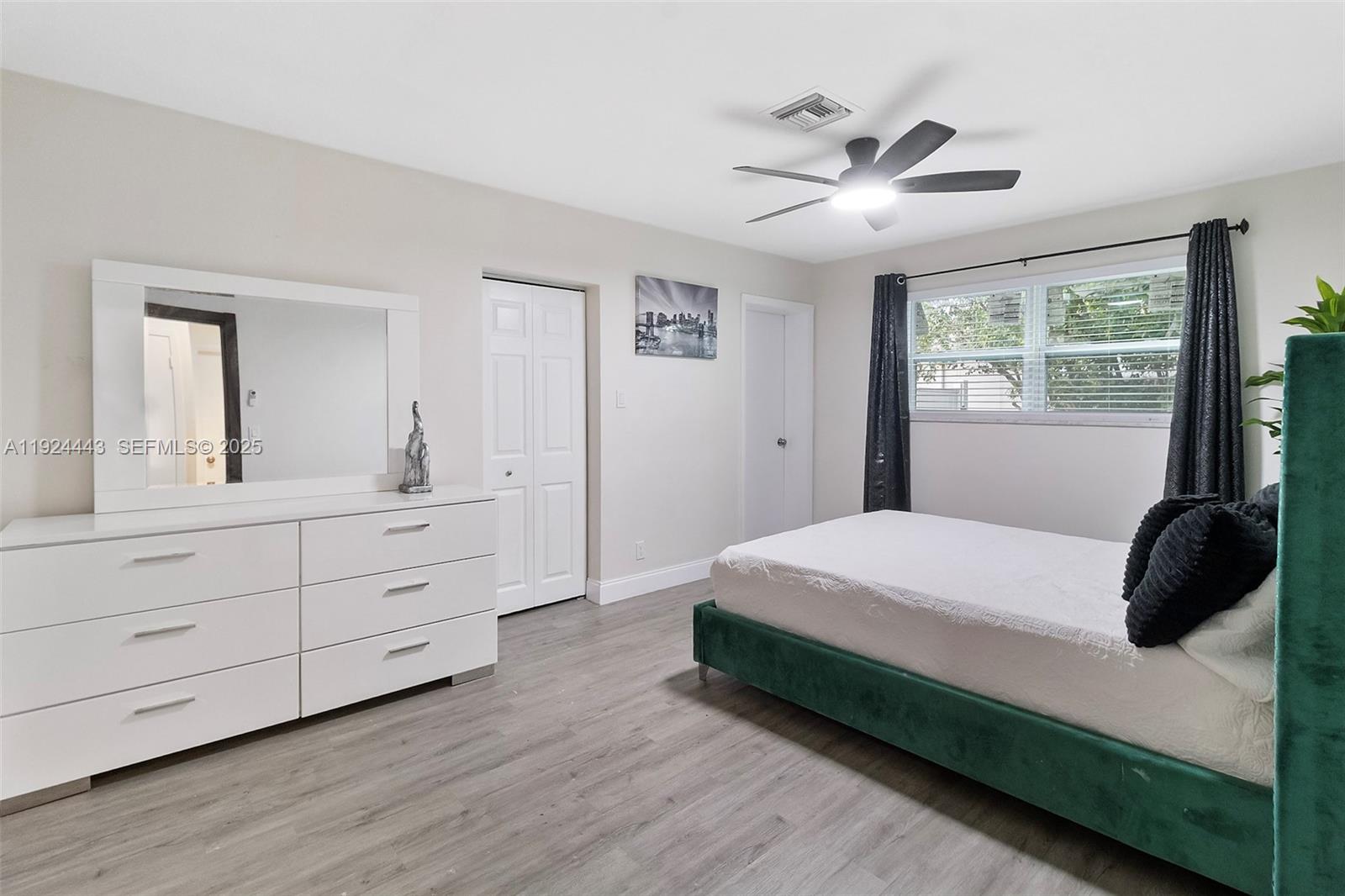 ACRES LAKE ESTATES - Residential