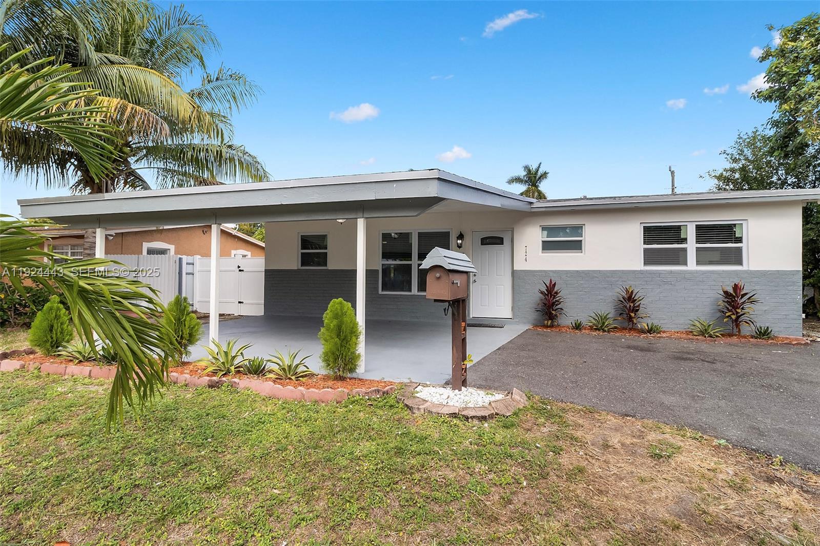 ACRES LAKE ESTATES - Residential