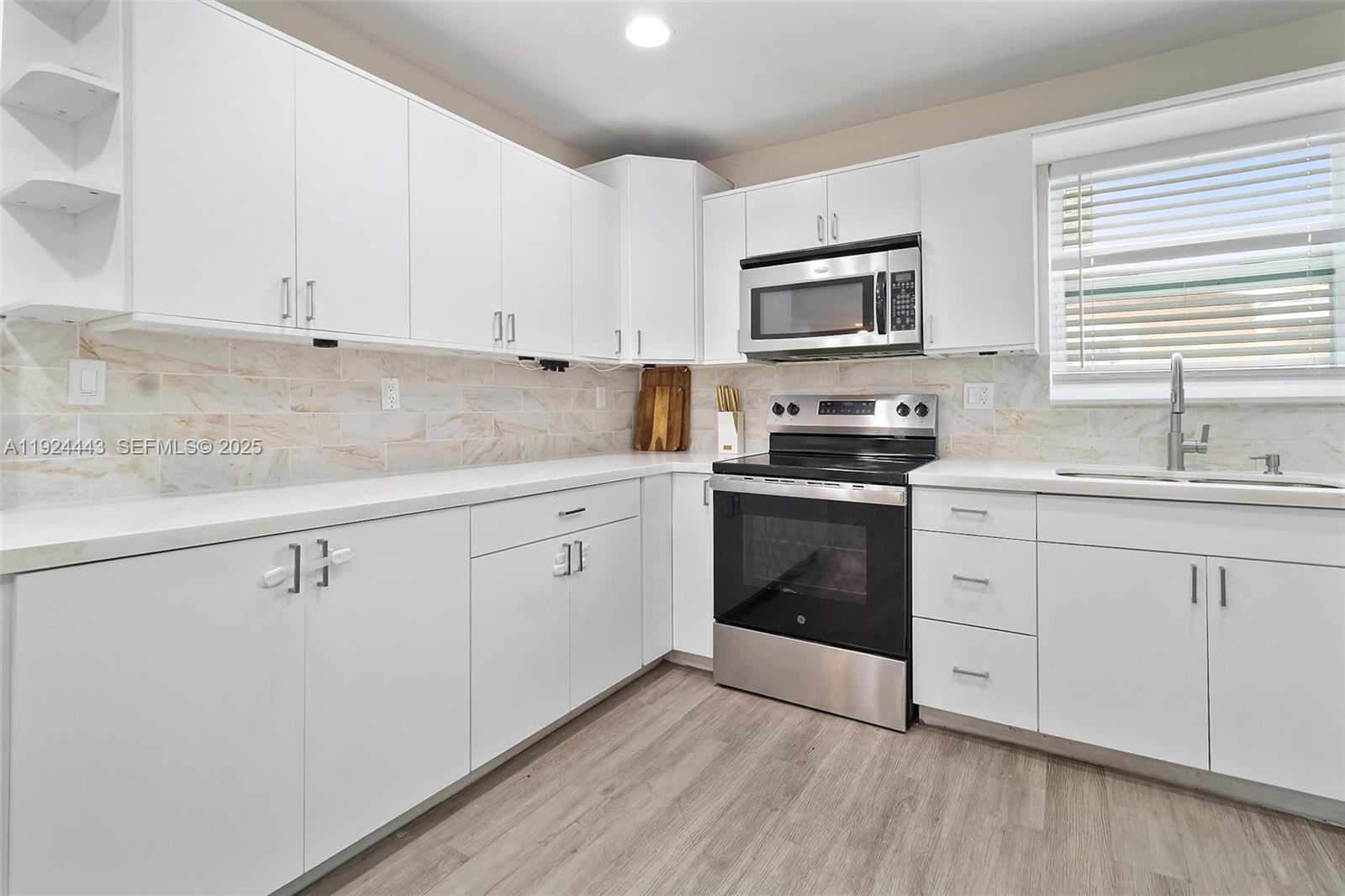 ACRES LAKE ESTATES - Residential