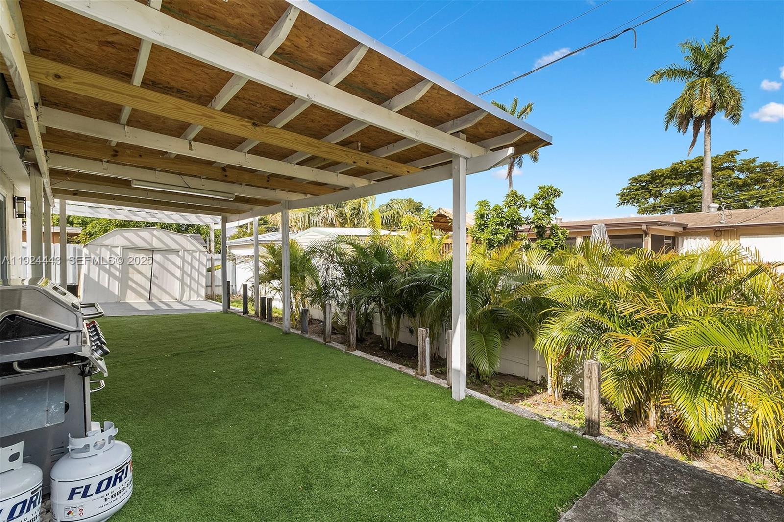 ACRES LAKE ESTATES - Residential