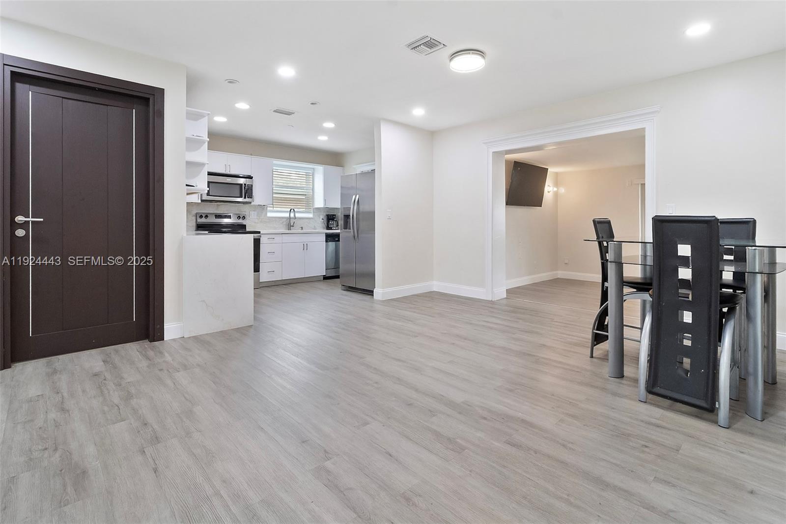 ACRES LAKE ESTATES - Residential