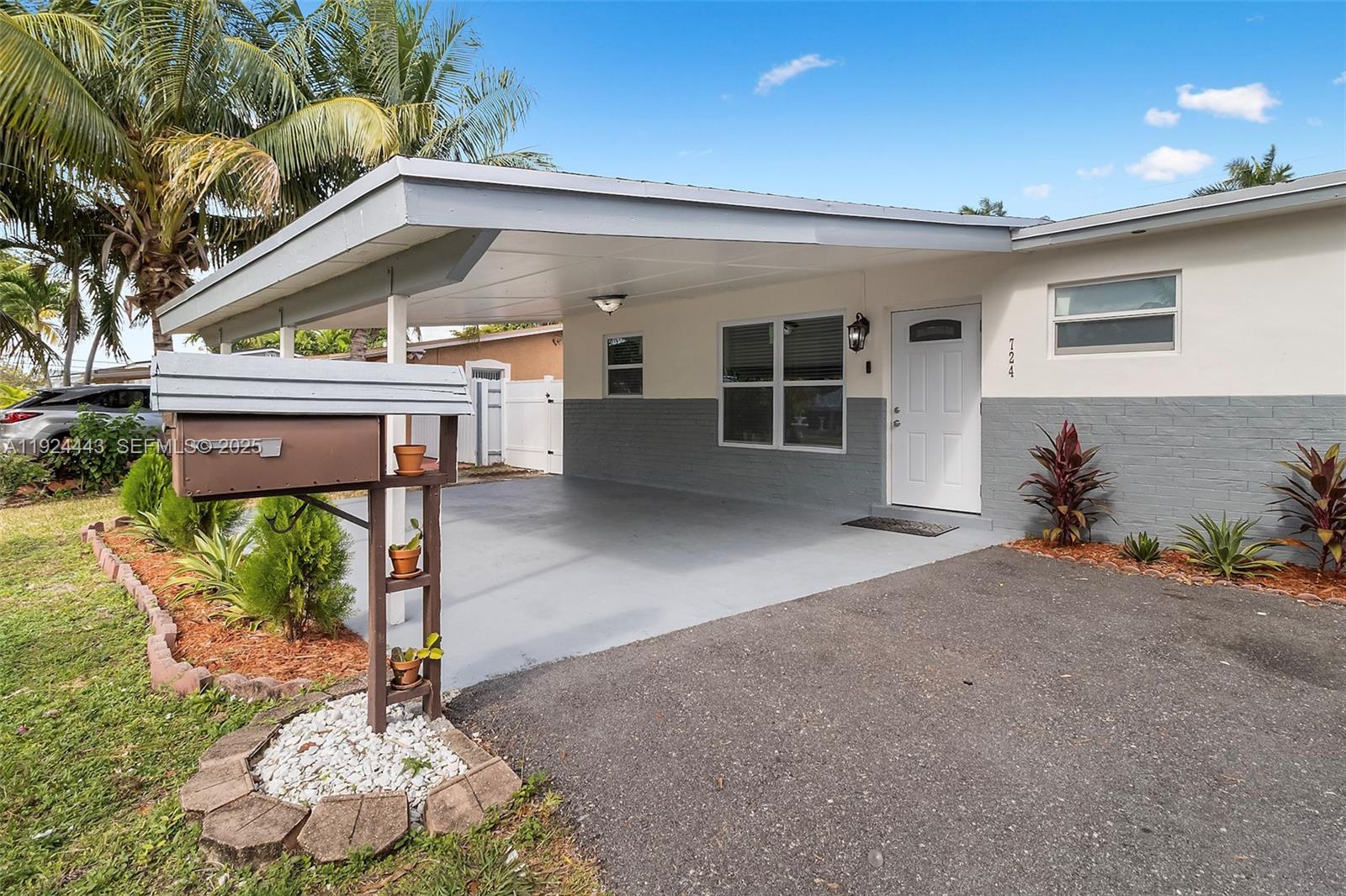 ACRES LAKE ESTATES - Residential