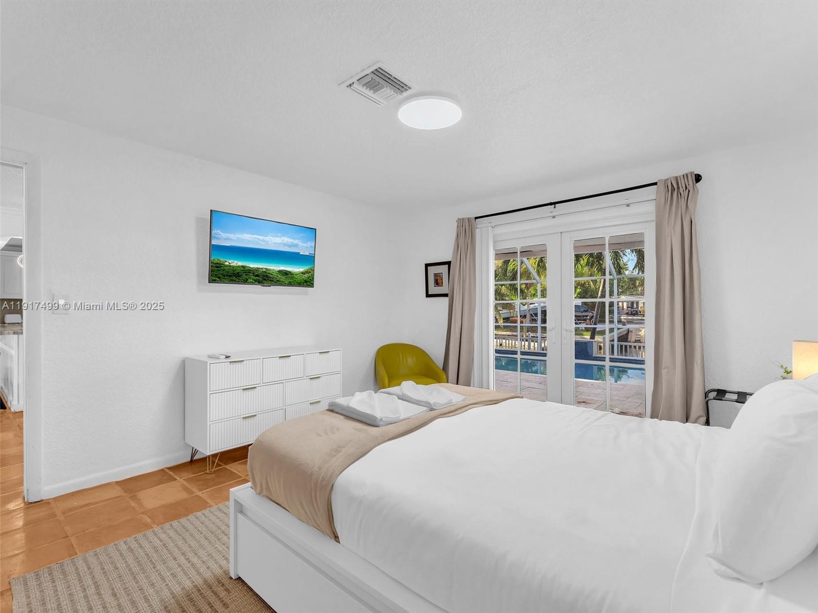 BOULEVARD PARK ISLES SEC - Residential