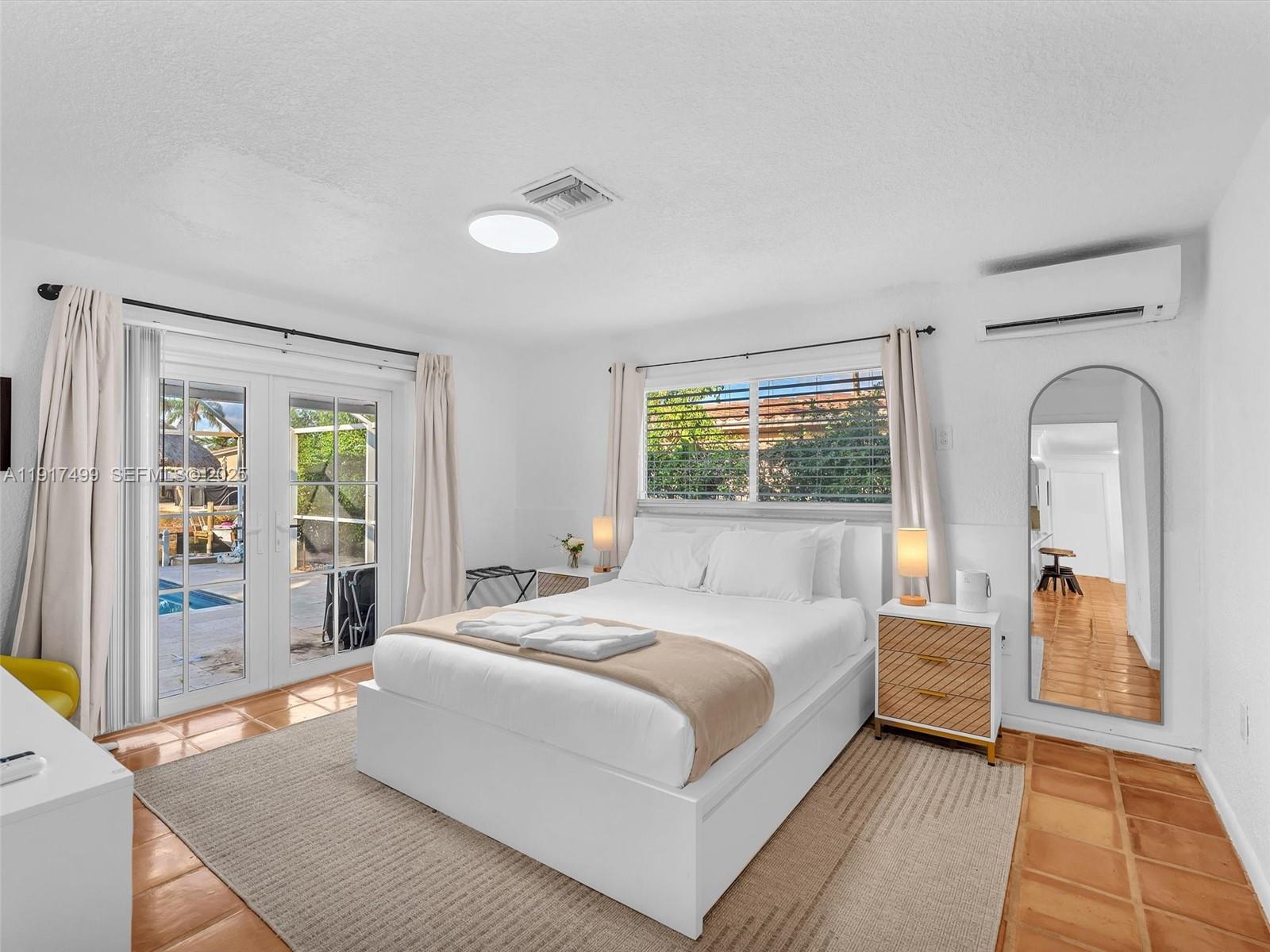 BOULEVARD PARK ISLES SEC - Residential