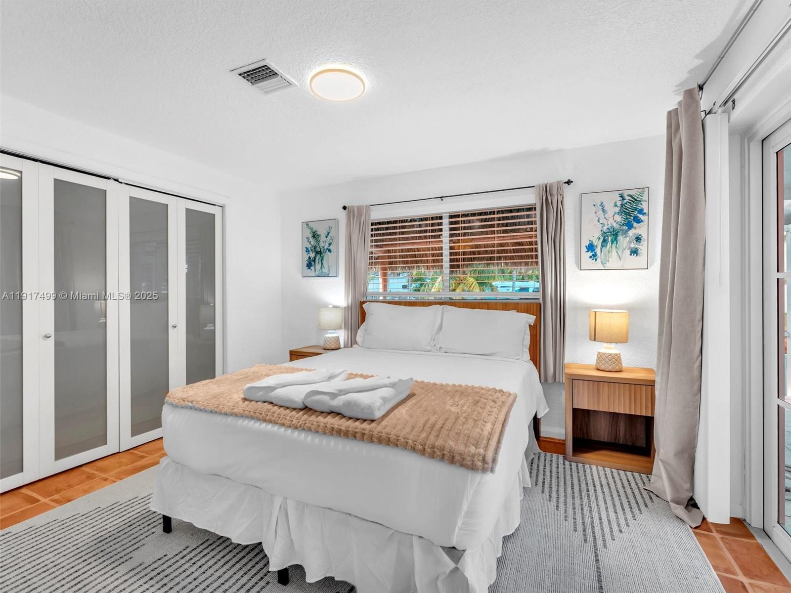 BOULEVARD PARK ISLES SEC - Residential