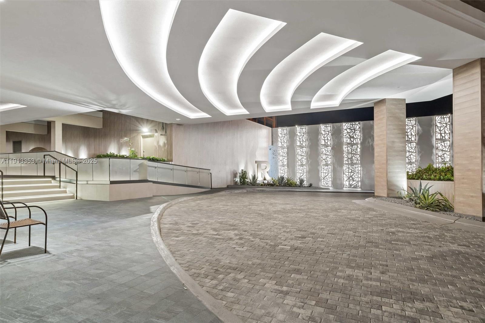 RONEY PALACE CONDO - Residential