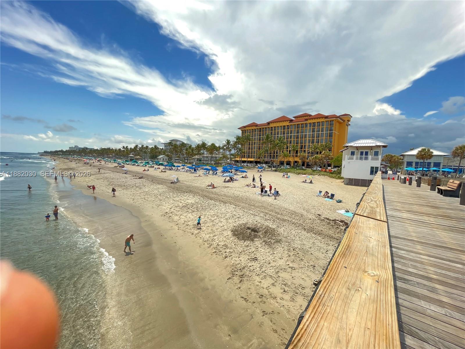 ISLEWOOD B CONDO - Residential