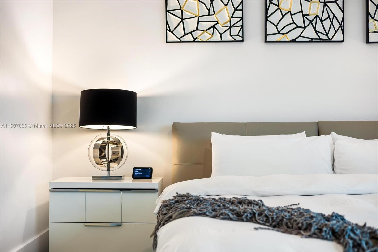 STILWELL ISLES - Residential Lease