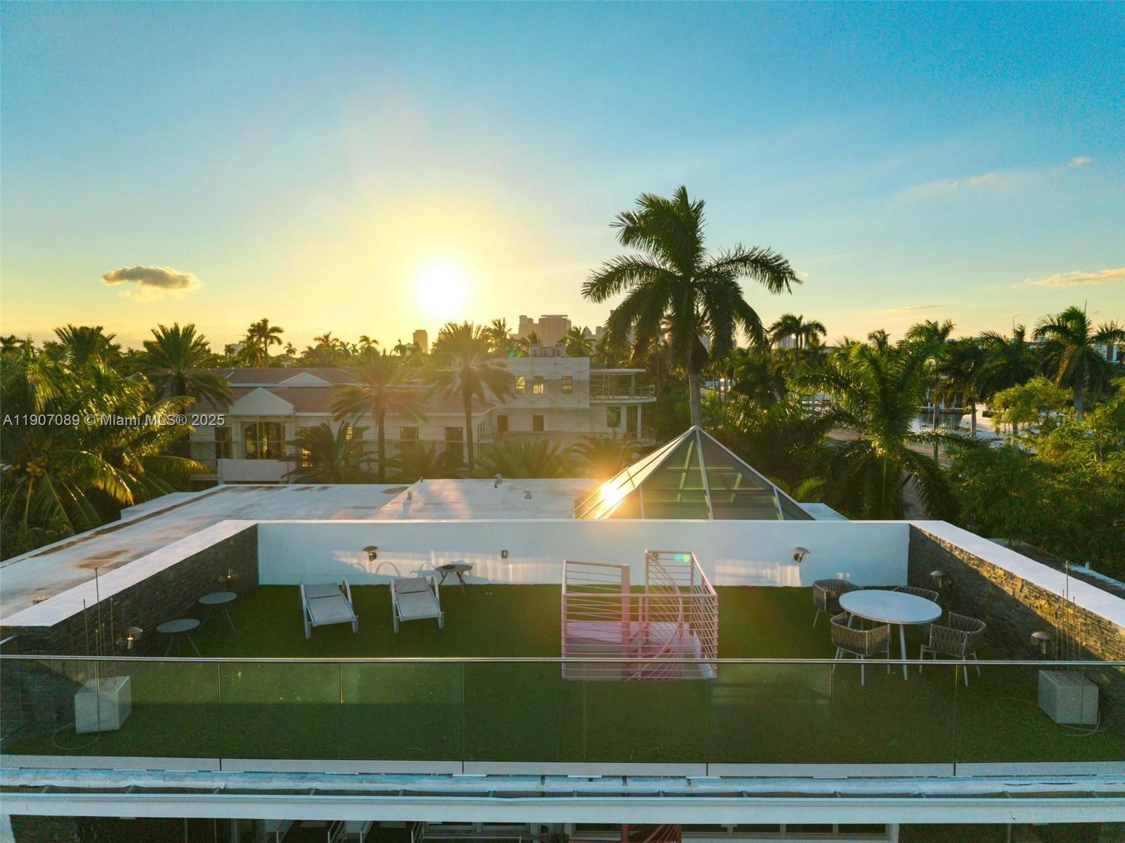 STILWELL ISLES - Residential Lease