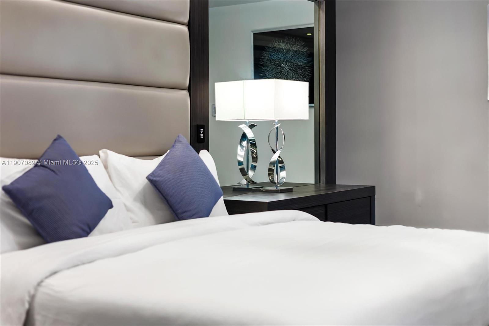 STILWELL ISLES - Residential Lease