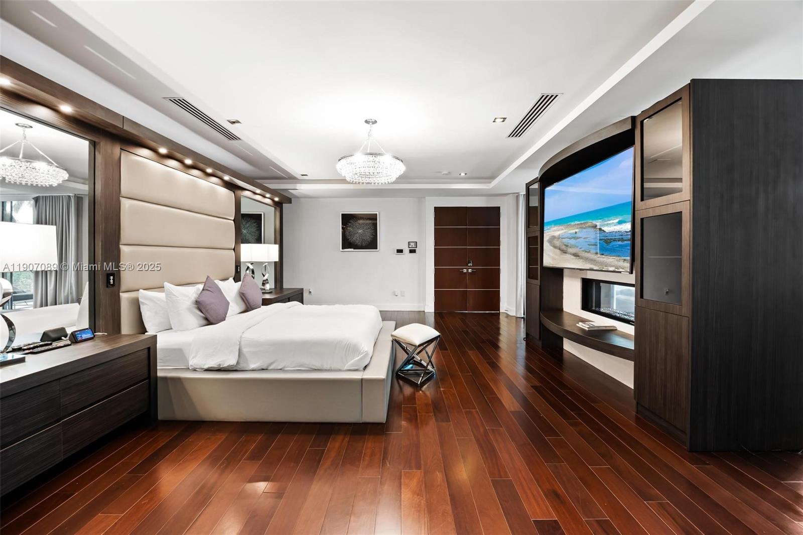 STILWELL ISLES - Residential Lease