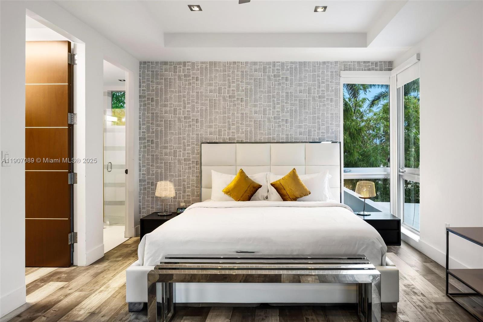 STILWELL ISLES - Residential Lease