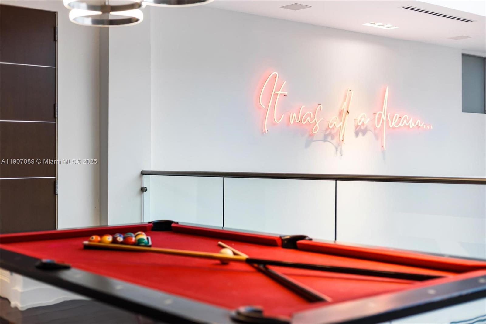 STILWELL ISLES - Residential Lease