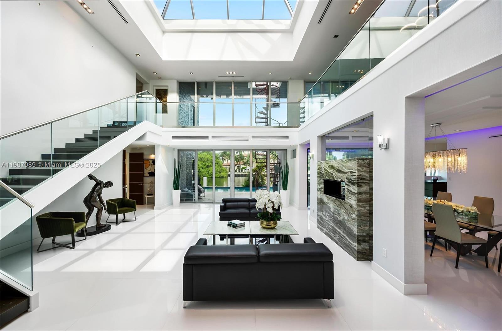 STILWELL ISLES - Residential Lease